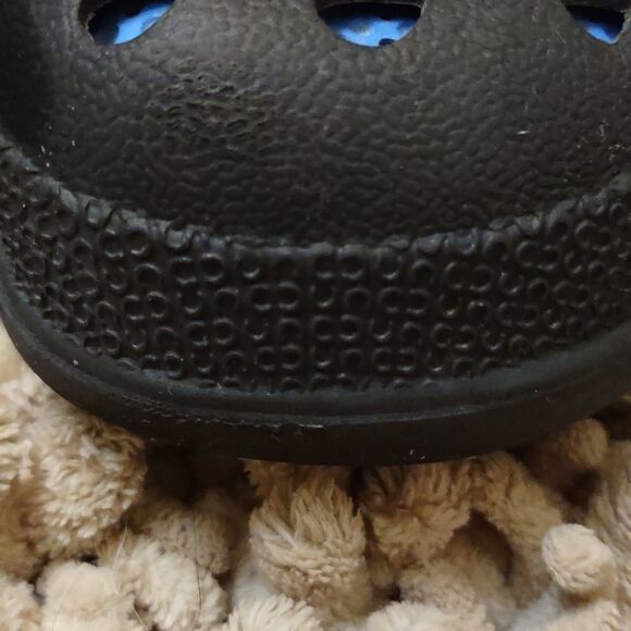 Kids Size 13 Clogs Black blue lining back strap vented - Picture 6 of 7